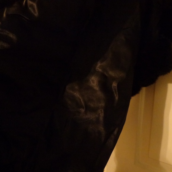 Faux Fur Stole for Winter!! - Picture 4 of 9